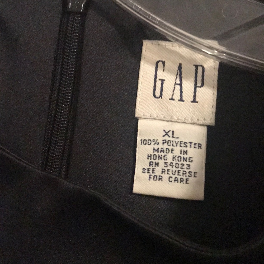 Gap - Picture 3 of 3
